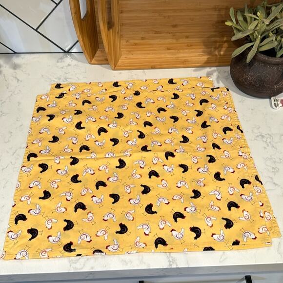 Homemade chicken black red yellow table napkins novelty retro quirky 5 19"x17" - Picture 1 of 5